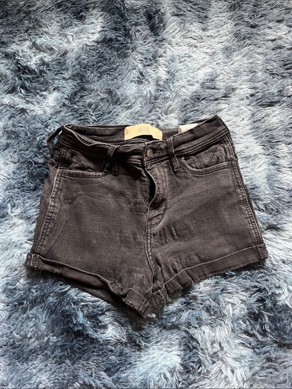 HOLLISTER HIGH RISE SHORTS